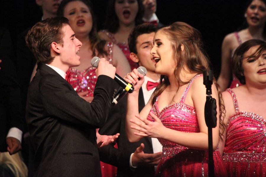 Juinors Dominic Cappuccilli and Bella Canela performing in the co-ed show choir, Sound