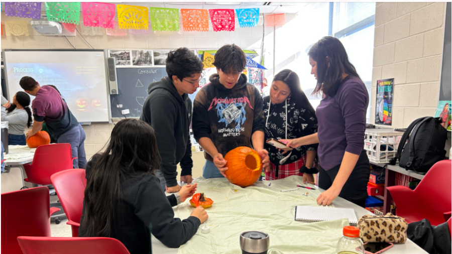 ESL+students+take+on+pumpkin+carving